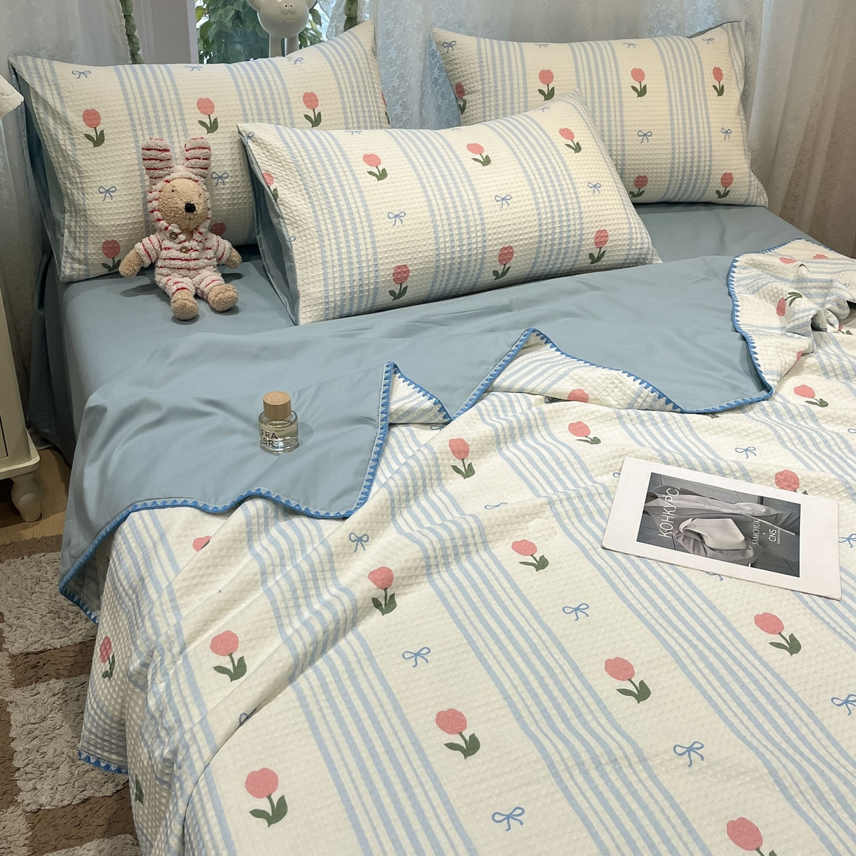 91家纺网 家纺一手货源 找家纺 一加一 2026春夏新款全棉立体华夫格数码印花大豆夏被四件套 彩虹花园