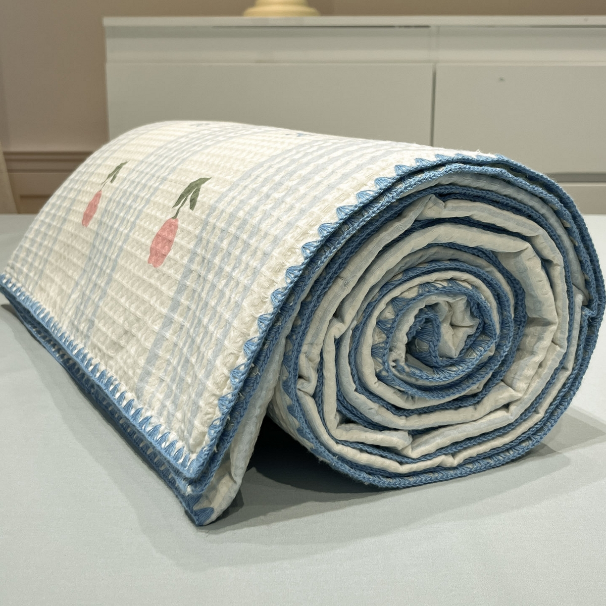 91家纺网 家纺一手货源 找家纺 一加一 2026春夏新款全棉立体华夫格数码印花大豆夏被四件套 彩虹花园