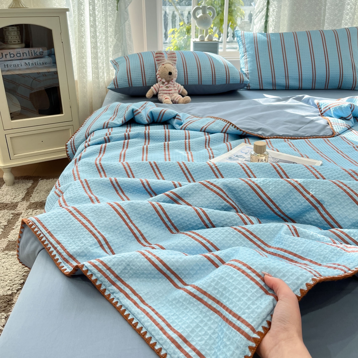 91家纺网 家纺一手货源 找家纺 一加一 2026春夏新款全棉立体华夫格数码印花大豆夏被四件套 风月蓝