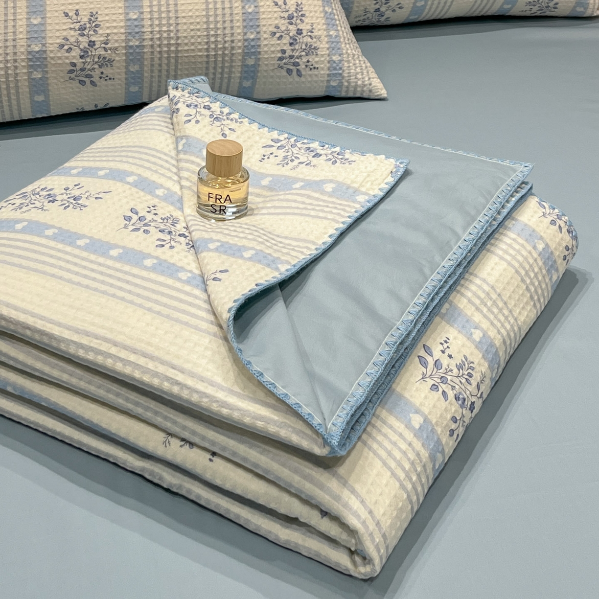 一加一 2026春夏新款全棉立体华夫格数码印花大豆夏被四件套 花绮梦