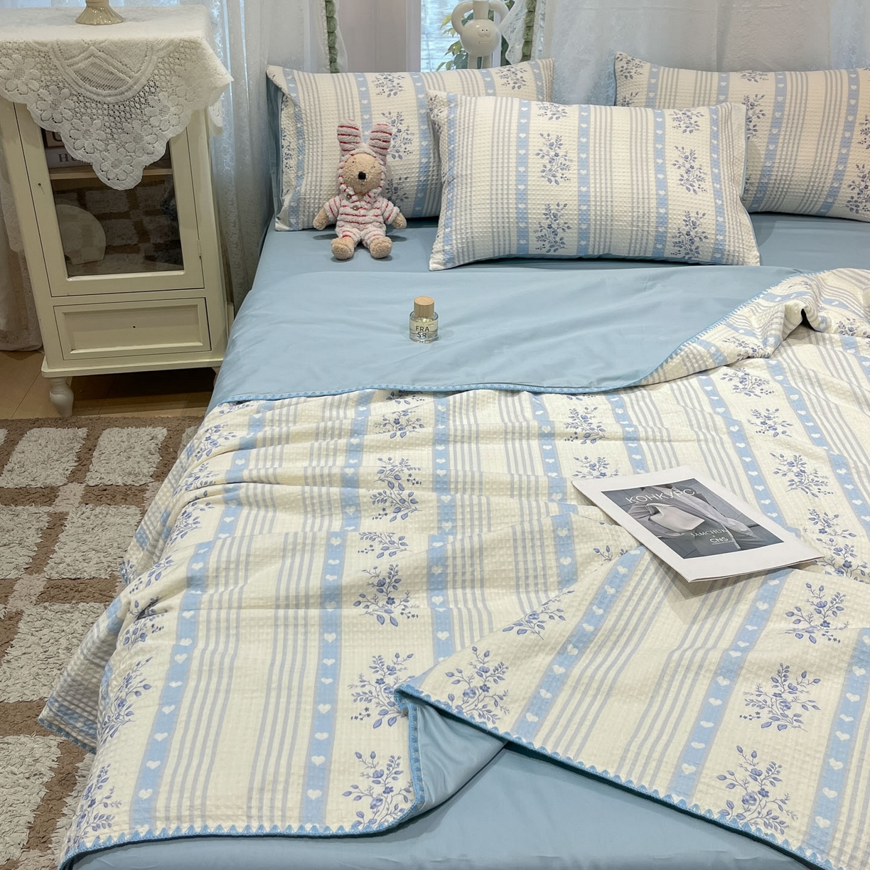 91家纺网 家纺一手货源 找家纺 一加一 2026春夏新款全棉立体华夫格数码印花大豆夏被四件套 花绮梦