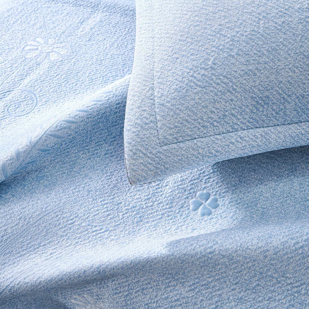 91家纺网 家纺一手货源 找家纺 青雅席业 2026年新款A类提花工艺（提花双面）凉感豆豆席床裙款 床单款-雾里看花-蓝