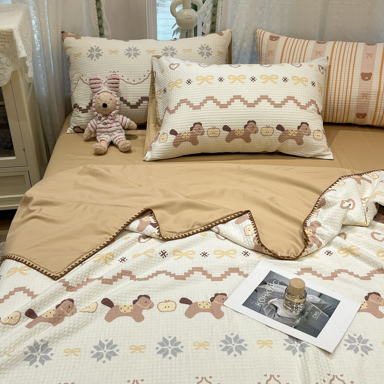 91家纺网 家纺一手货源 找家纺 一加一 2026春夏新款全棉立体华夫格数码印花大豆夏被四件套 星语星愿