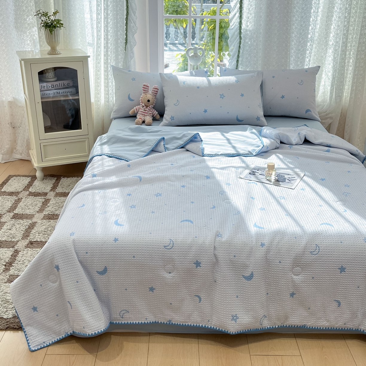 91家纺网 家纺一手货源 找家纺 一加一 2026春夏新款全棉立体华夫格数码印花大豆夏被四件套 云梦星河