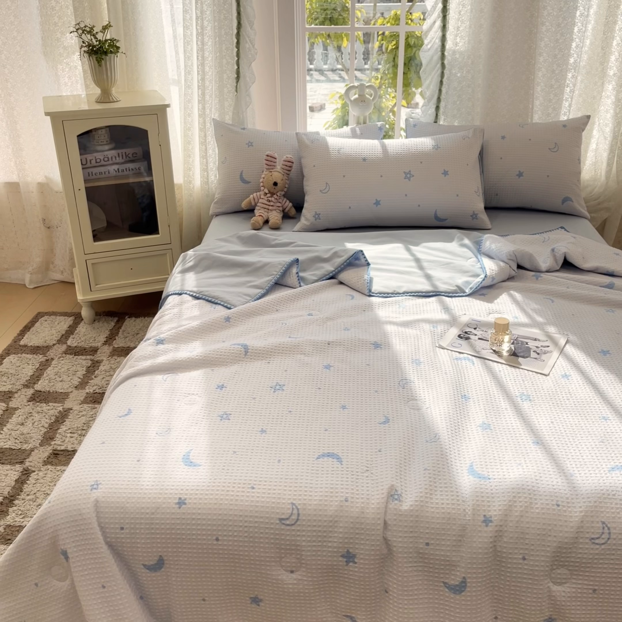 91家纺网 家纺一手货源 找家纺 一加一 2026春夏新款全棉立体华夫格数码印花大豆夏被四件套 云梦星河