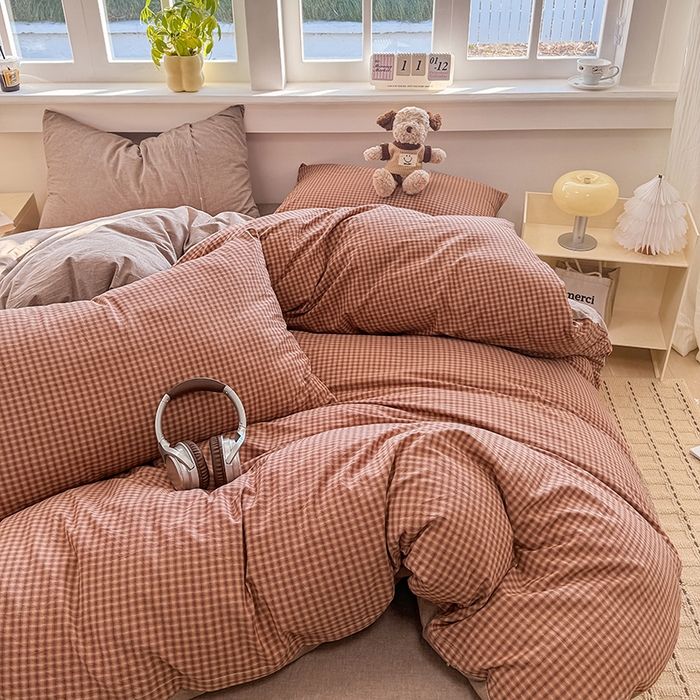 91家纺网 家纺一手货源 找家纺 梦依依 2026新款全棉色织水洗棉拉链款四件套 琥珀红