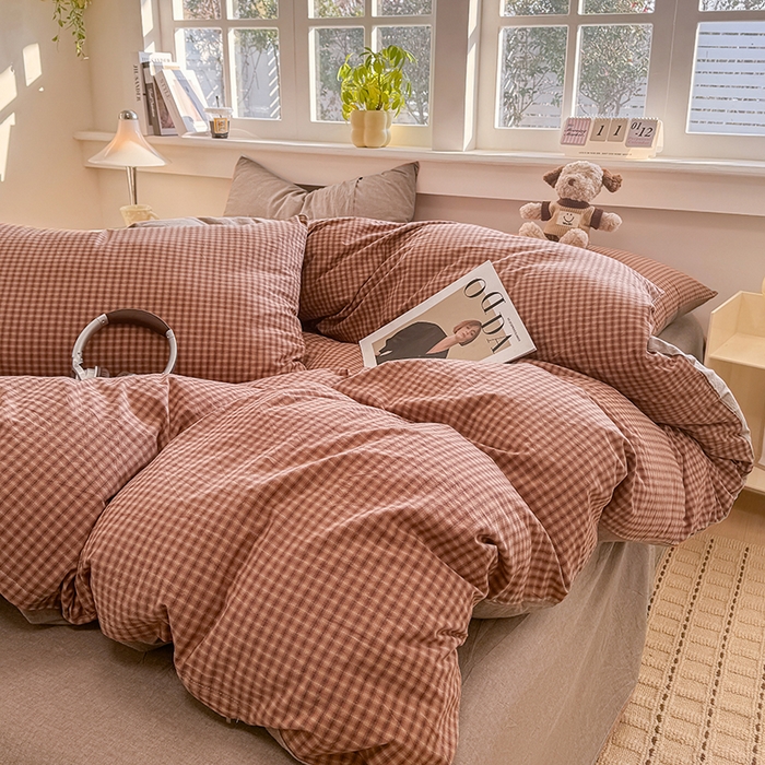 91家纺网 家纺一手货源 找家纺 梦依依 2026新款全棉色织水洗棉拉链款四件套 琥珀红