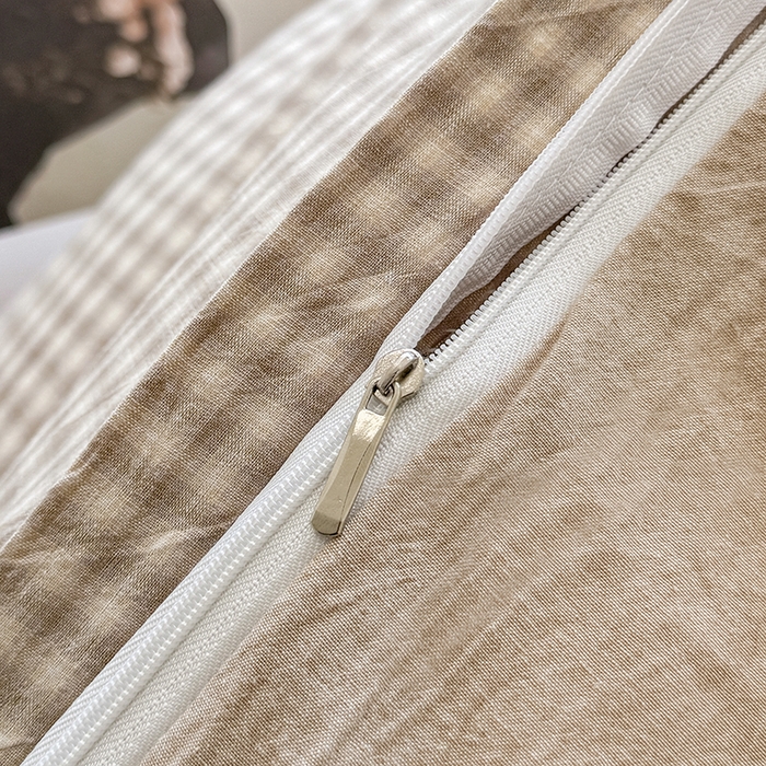 91家纺网 家纺一手货源 找家纺 梦依依 2026新款全棉色织水洗棉拉链款四件套 琥珀灰