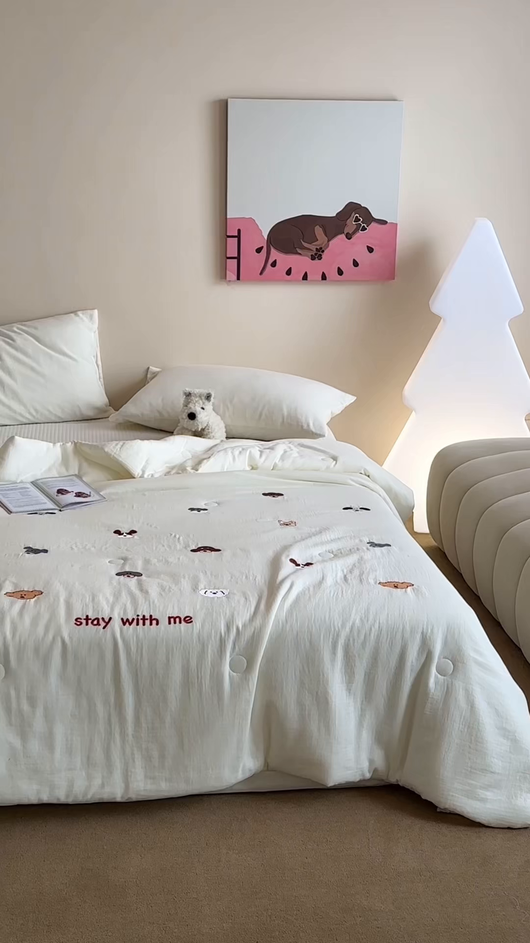 91家纺网 家纺一手货源 找家纺 一加一 2026春夏新款双层纱刺绣大豆夏被-棉纱萌趣 狗狗乐园