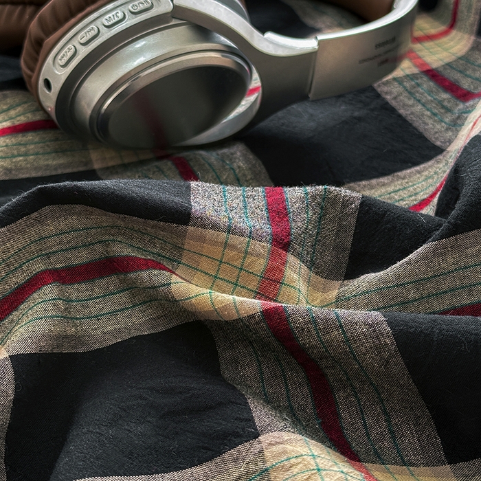 91家纺网 家纺一手货源 找家纺 梦依依 2026新款全棉色织水洗棉拉链款四件套 木槿黑