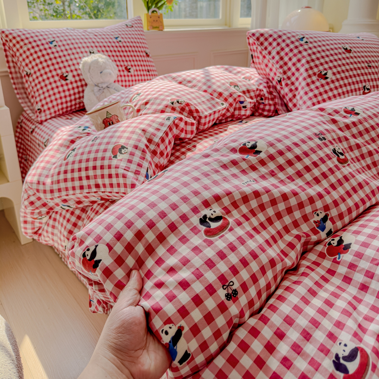 91家纺网 家纺一手货源 找家纺 感遇家纺 2026春夏新款双层纱全棉纯棉系列四件套-第一批 红格熊猫