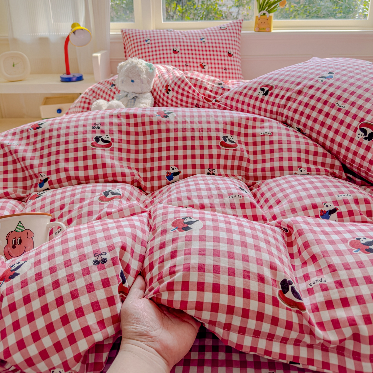 91家纺网 家纺一手货源 找家纺 感遇家纺 2026春夏新款双层纱全棉纯棉系列四件套-第一批 红格熊猫