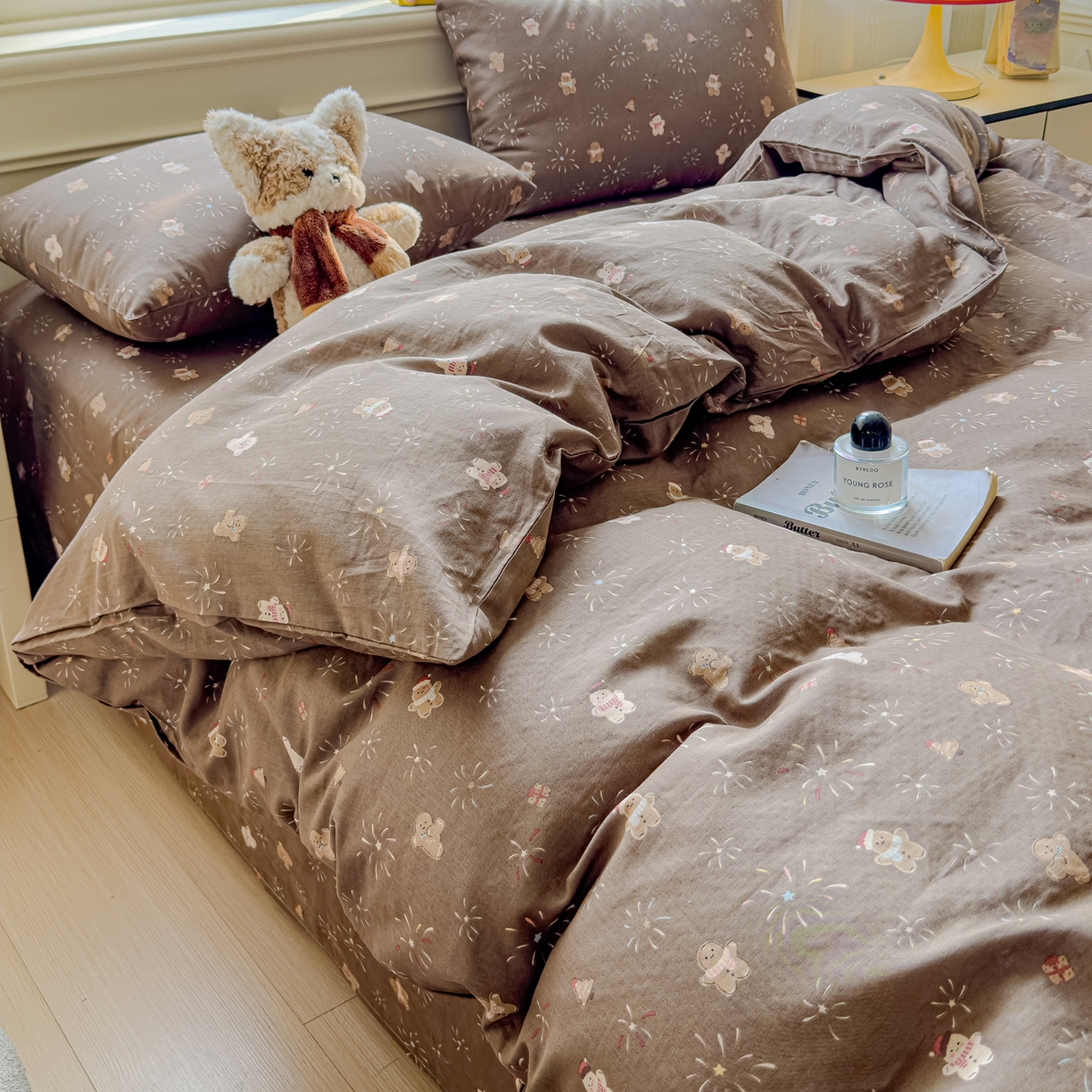 91家纺网 家纺一手货源 找家纺 感遇家纺 2026春夏新款双层纱全棉纯棉系列四件套-第一批 姜饼人