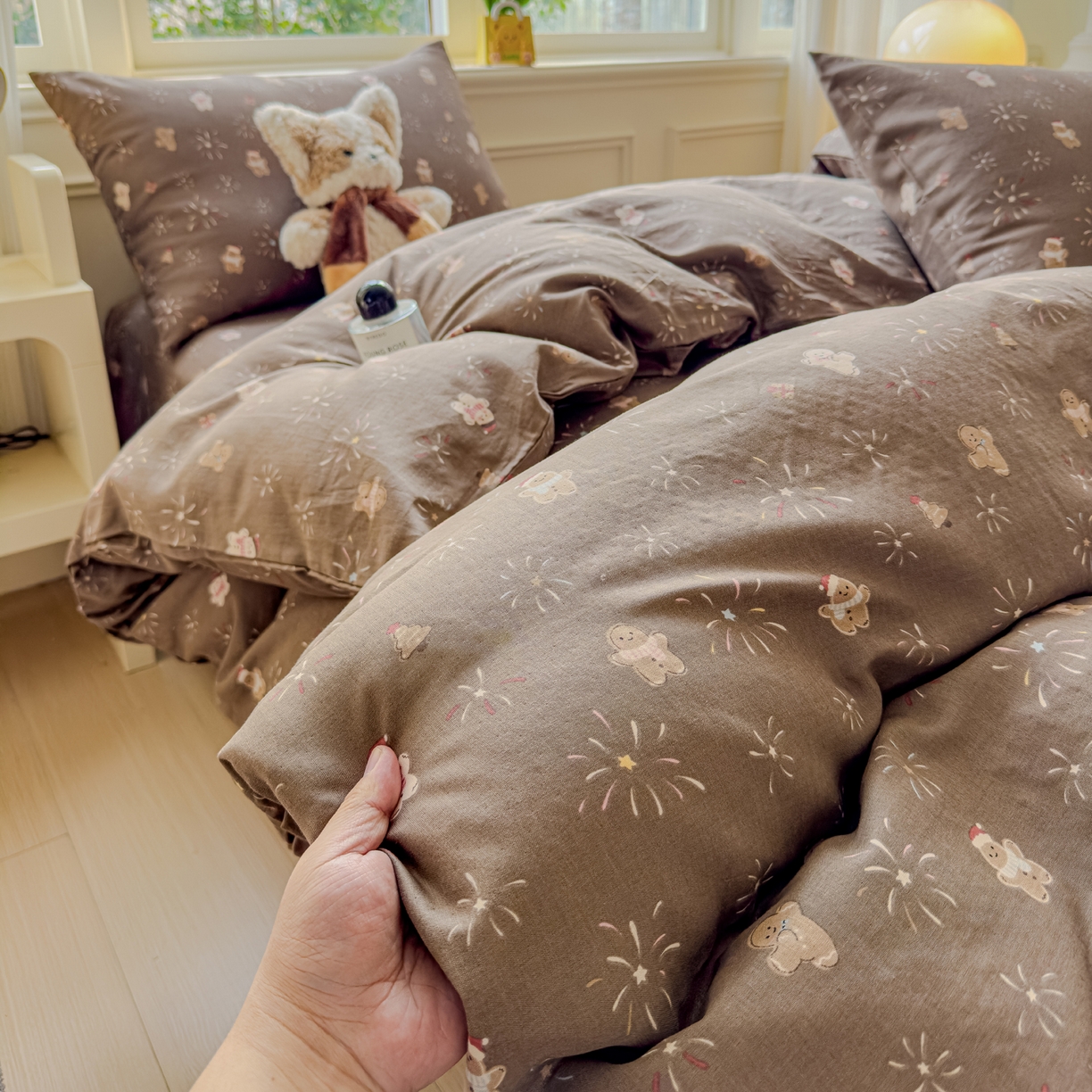 91家纺网 家纺一手货源 找家纺 感遇家纺 2026春夏新款双层纱全棉纯棉系列四件套-第一批 姜饼人