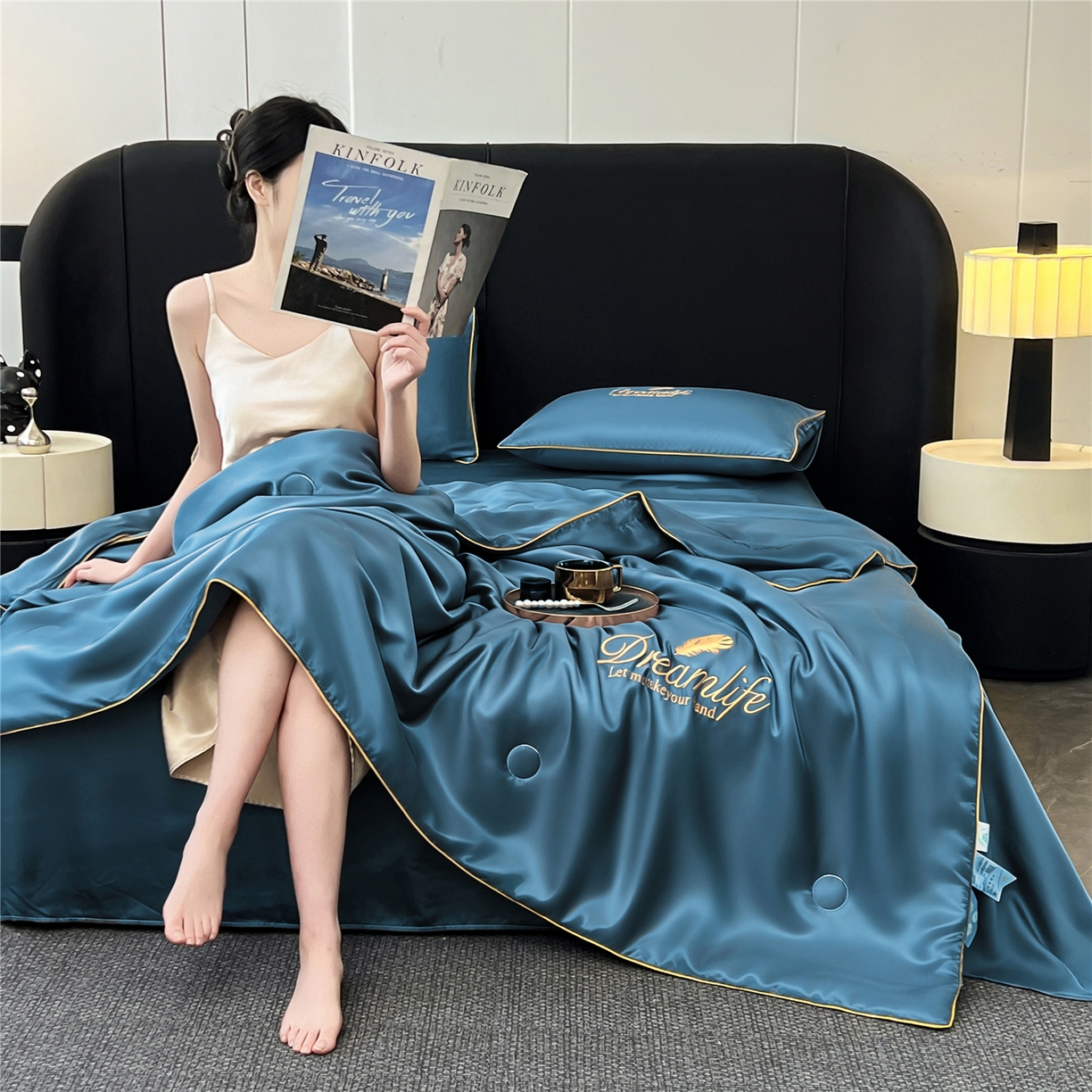 91家纺网 家纺一手货源 找家纺 鑫佰利 2026新款水洗冰丝刺绣夏被夏凉被空调被 宾利蓝