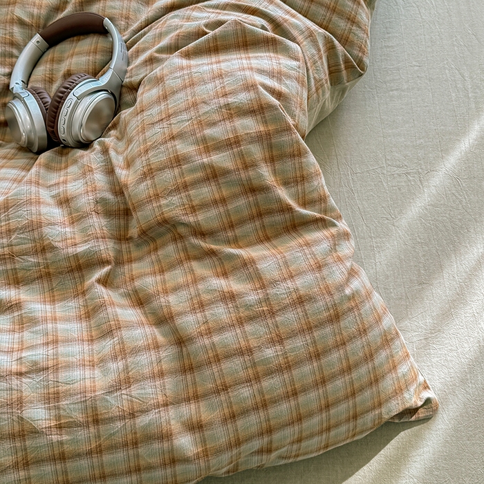 91家纺网 家纺一手货源 找家纺 梦依依 2026新款全棉色织水洗棉拉链款四件套 云岫绿咖