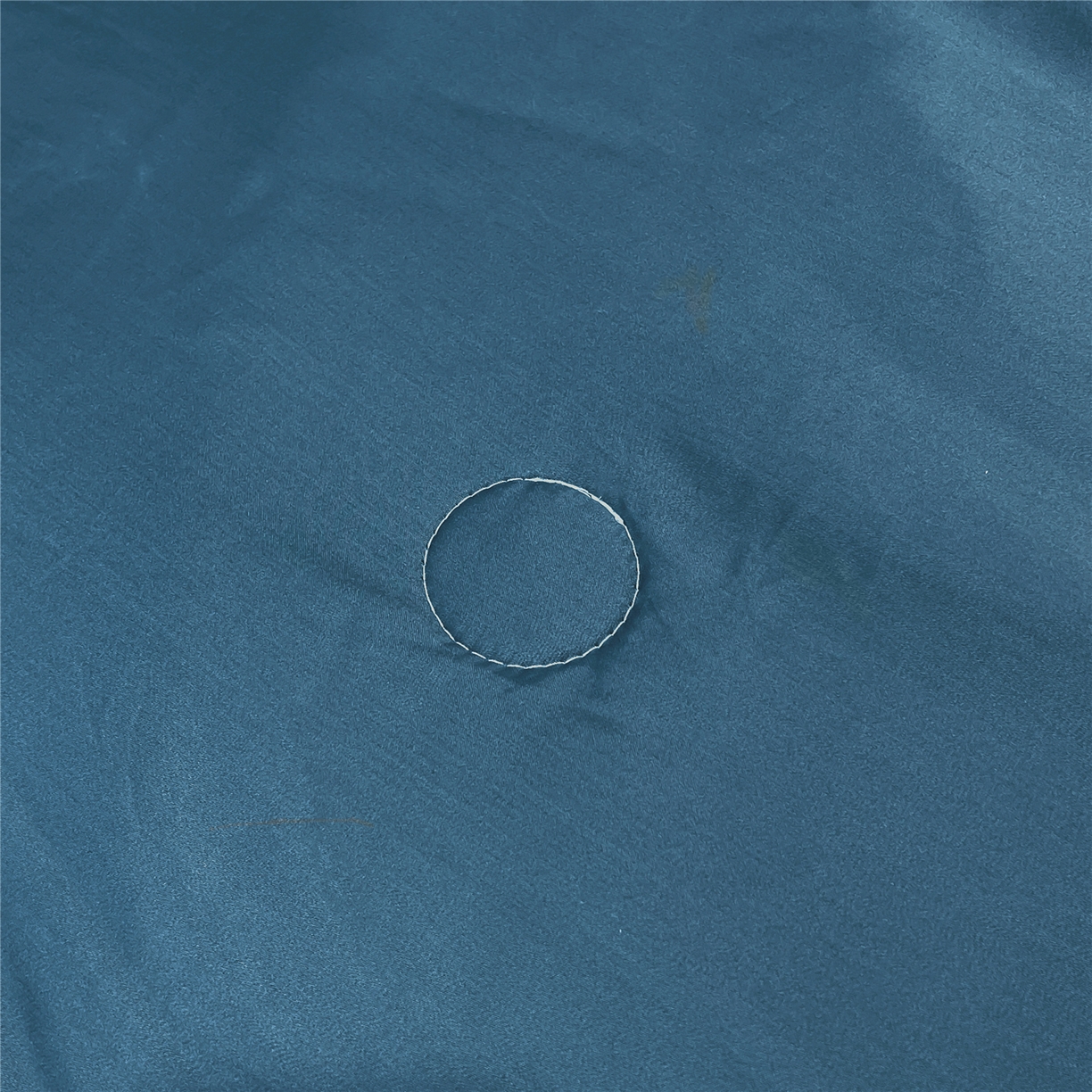 91家纺网 家纺一手货源 找家纺 鑫佰利 2026新款水洗冰丝刺绣夏被夏凉被空调被 宾利蓝拼米白