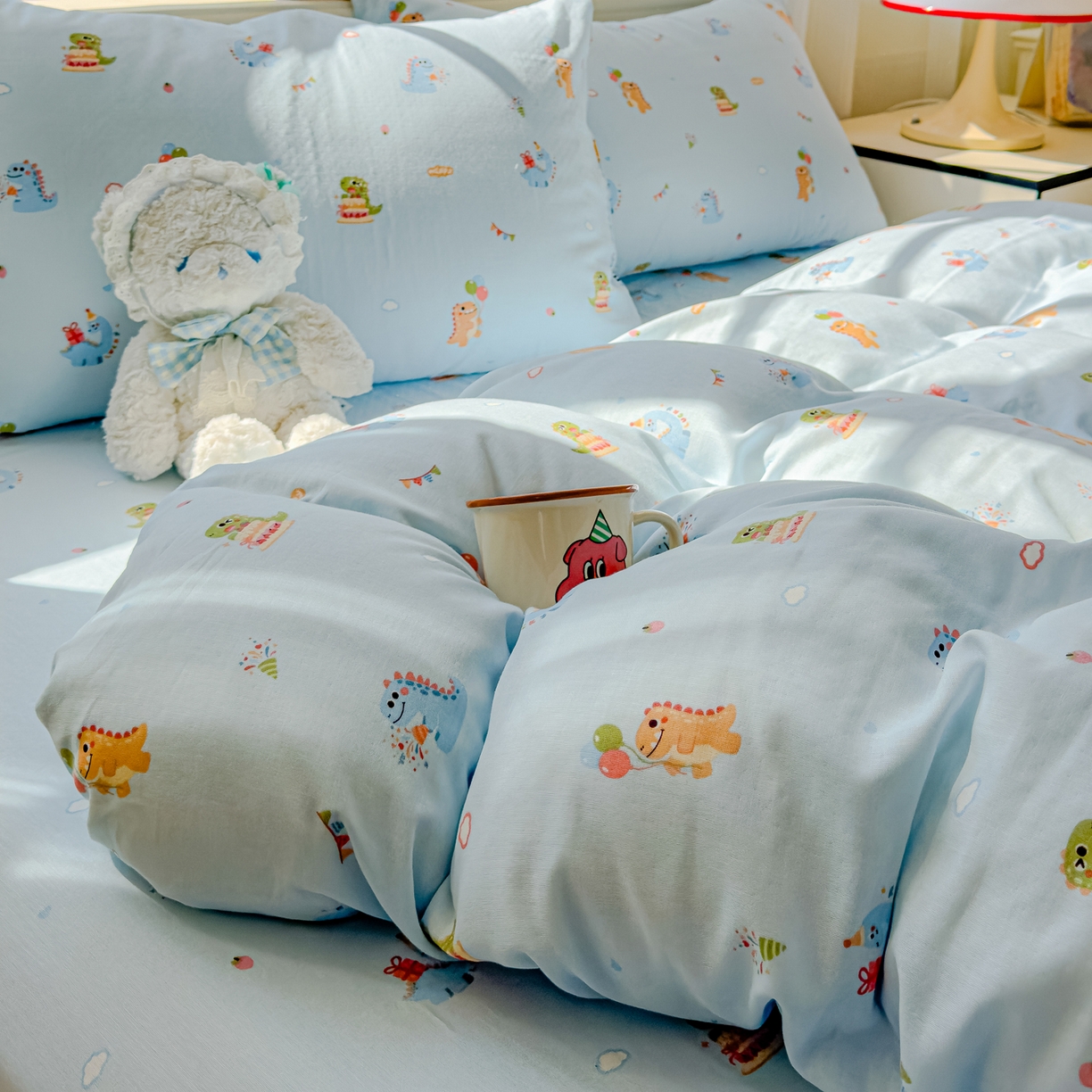 91家纺网 家纺一手货源 找家纺 感遇家纺 2026春夏新款双层纱全棉纯棉系列四件套-第一批 蓝色恐龙