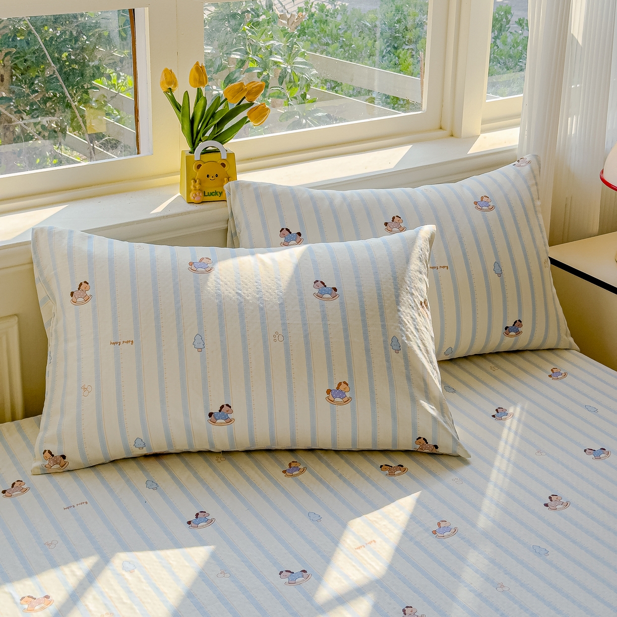 91家纺网 家纺一手货源 找家纺 感遇家纺 2026春夏新款双层纱全棉纯棉系列四件套-第一批 蓝条木马