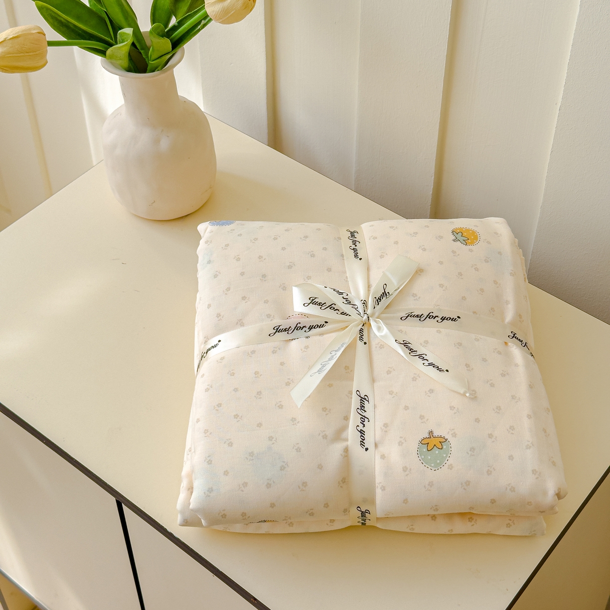 91家纺网 家纺一手货源 找家纺 感遇家纺 2026春夏新款双层纱全棉纯棉系列四件套-第一批 恋恋草莓