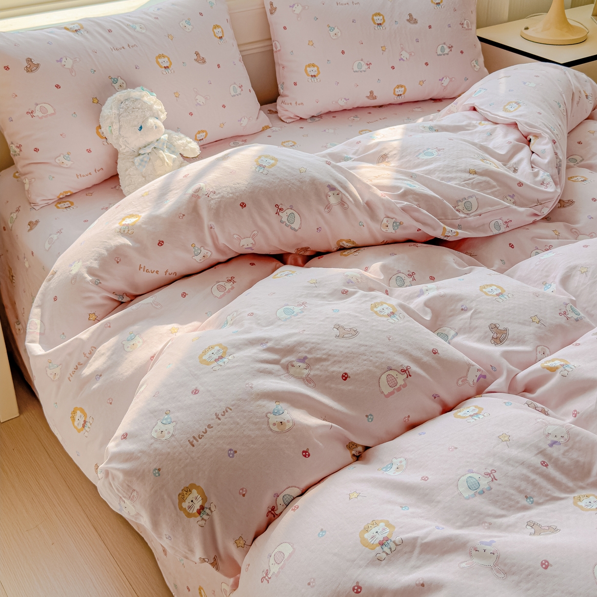 91家纺网 家纺一手货源 找家纺 感遇家纺 2026春夏新款双层纱全棉纯棉系列四件套-第一批 萌宠乐园