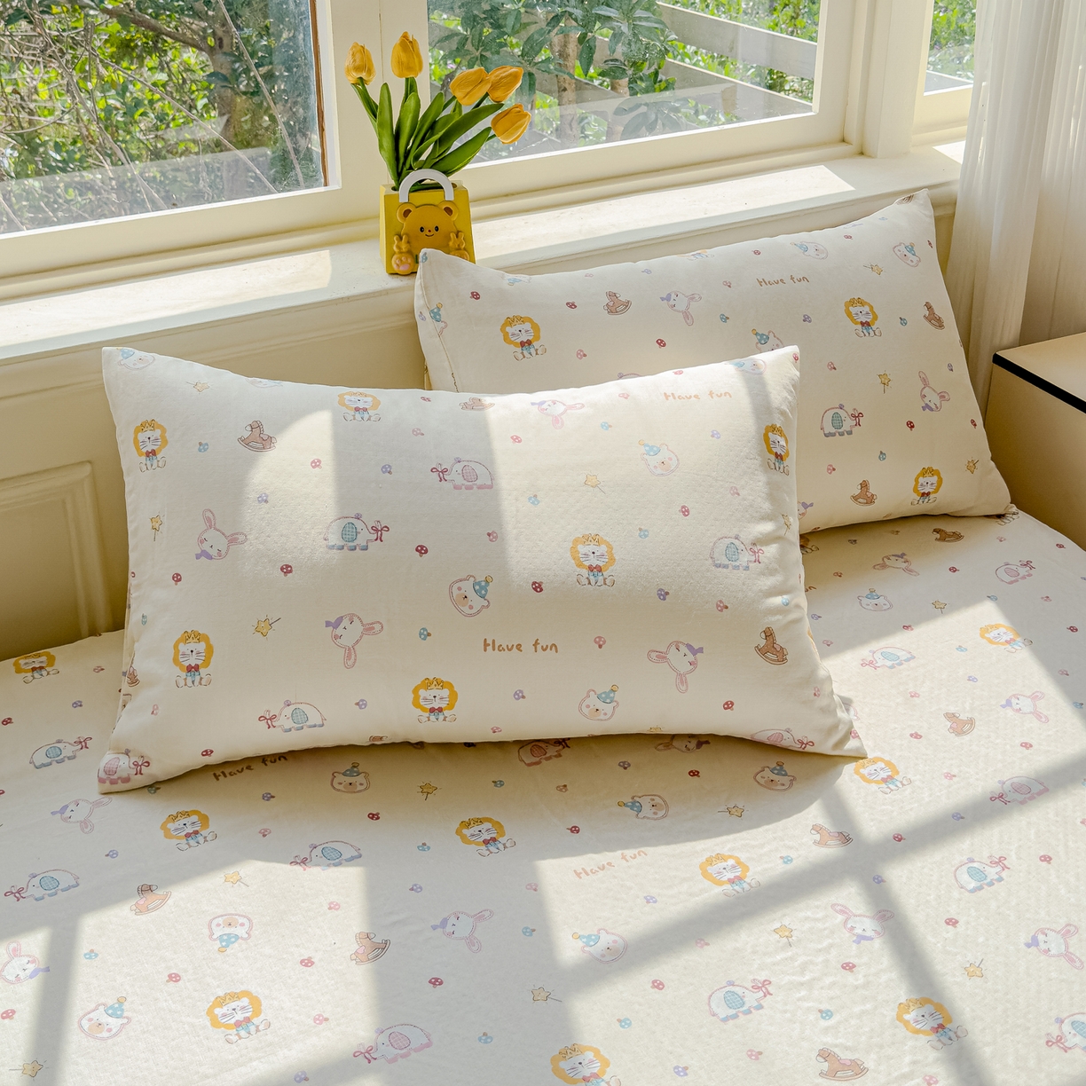 91家纺网 家纺一手货源 找家纺 感遇家纺 2026春夏新款双层纱全棉纯棉系列四件套-第一批 萌宠乐园·米黄