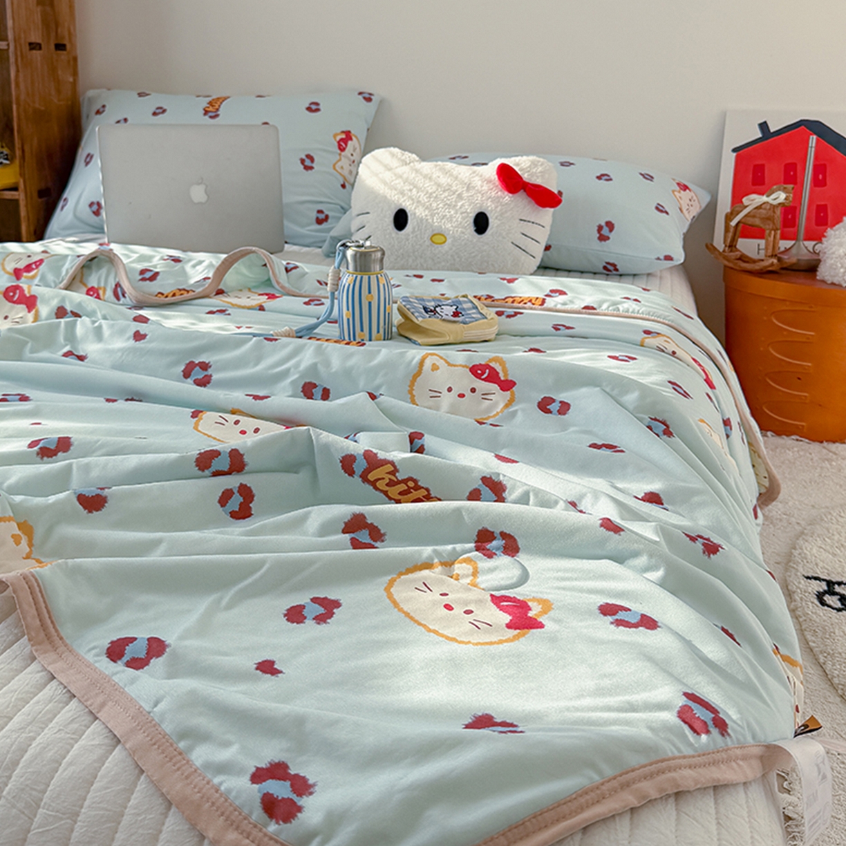 91家纺网 家纺一手货源 找家纺 （总）桃子家居 2026新款A类卡通小清新印花高品质牛奶丝软糯针织棉包边夏被系列