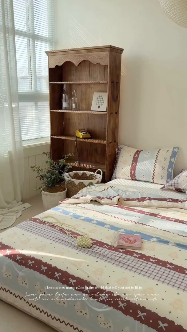 91家纺网 家纺一手货源 找家纺 桃子家居 2026新款A类卡通小清新印花高品质牛奶丝软糯针织棉包边夏被系列 针织棉-费尔岛波西狗