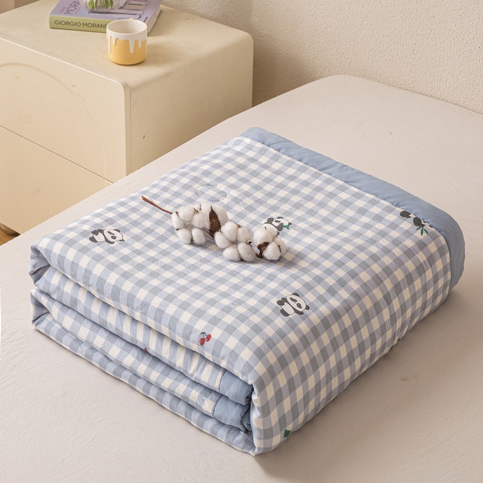 91家纺网 家纺一手货源 找家纺 爱屋及屋 2026新款水洗棉印花夏被夏凉被被子被芯 蓝格子熊猫