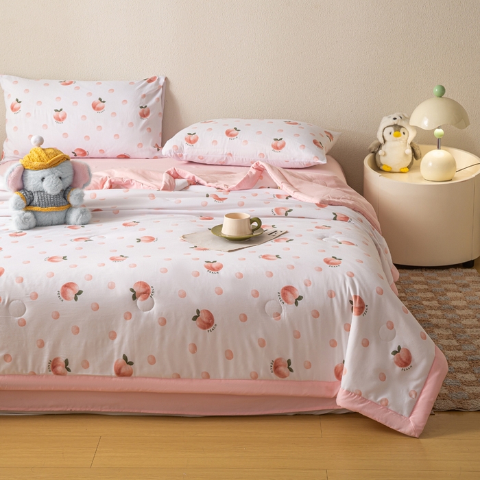 91家纺网 家纺一手货源 找家纺 爱屋及屋 2026新款水洗棉印花夏被夏凉被被子被芯 元气桃桃