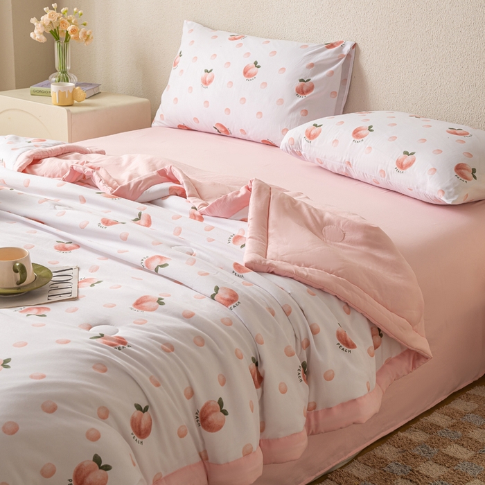 91家纺网 家纺一手货源 找家纺 爱屋及屋 2026新款水洗棉印花夏被夏凉被被子被芯 元气桃桃