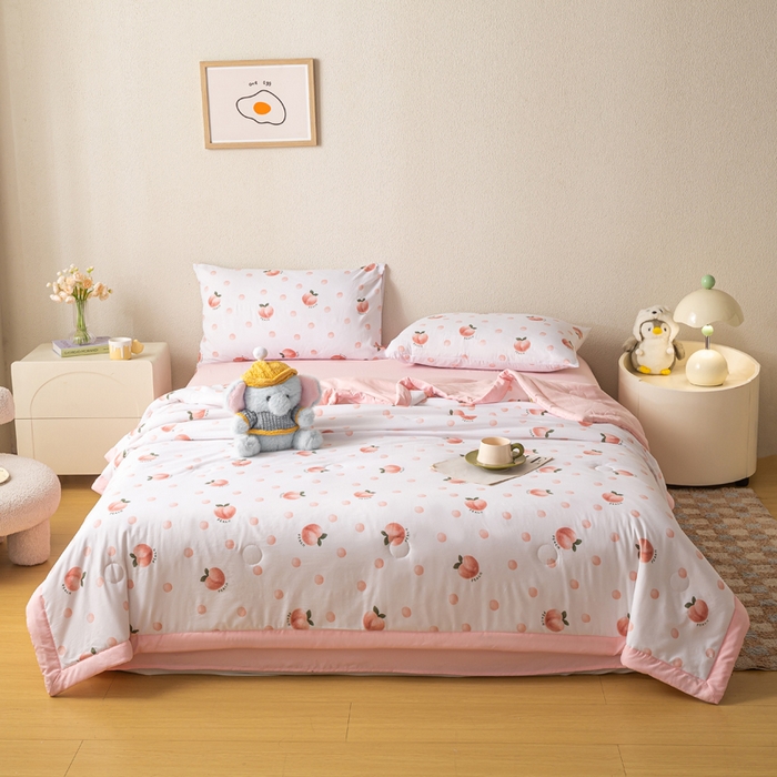 91家纺网 家纺一手货源 找家纺 爱屋及屋 2026新款水洗棉印花夏被夏凉被被子被芯 元气桃桃