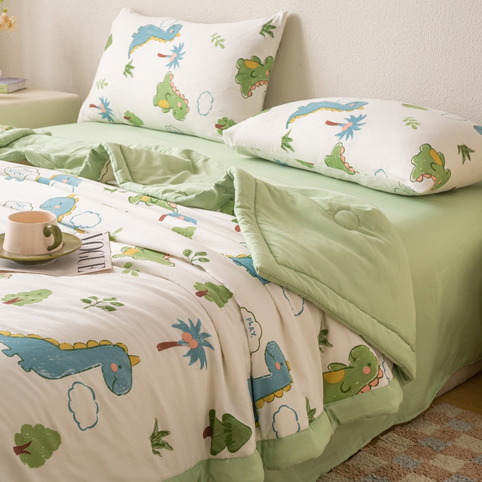 91家纺网 家纺一手货源 找家纺 爱屋及屋 2026新款水洗棉印花夏被夏凉被被子被芯 绿色恐龙