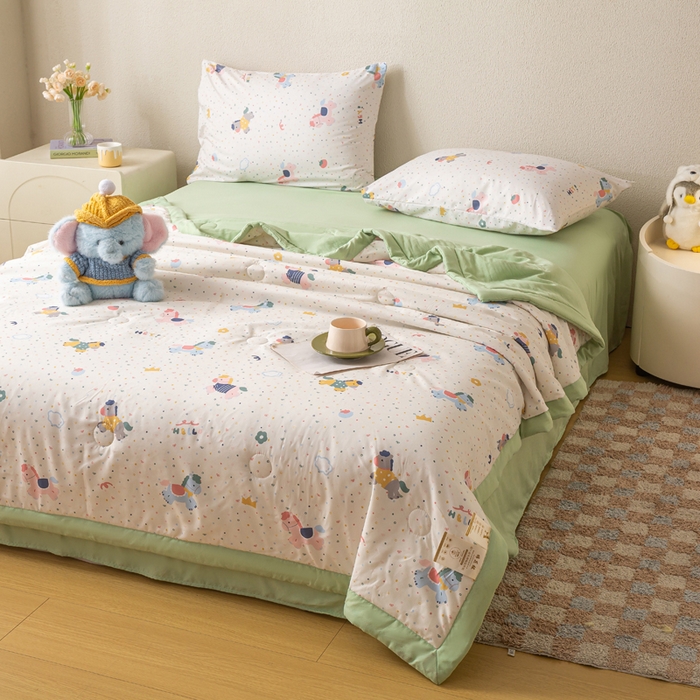 91家纺网 家纺一手货源 找家纺 爱屋及屋 2026新款水洗棉印花夏被夏凉被被子被芯 点点木马