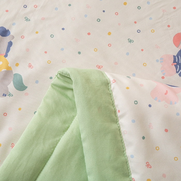 91家纺网 家纺一手货源 找家纺 爱屋及屋 2026新款水洗棉印花夏被夏凉被被子被芯 点点木马