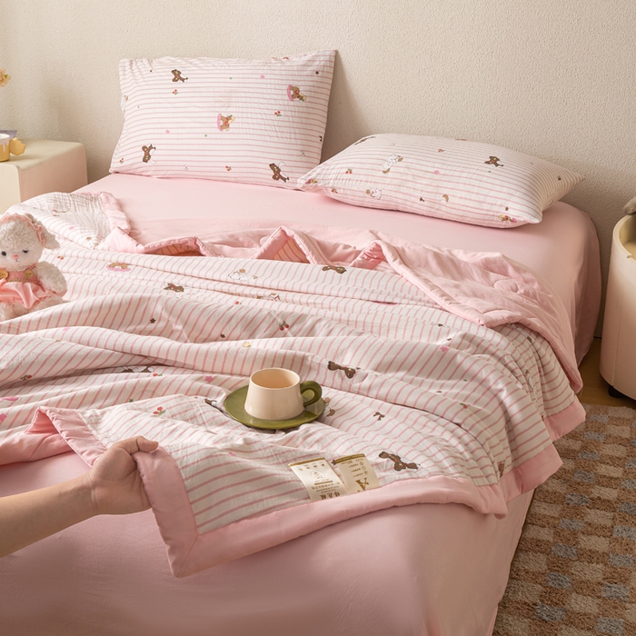 91家纺网 家纺一手货源 找家纺 爱屋及屋 2026新款水洗棉印花夏被夏凉被被子被芯 快乐小马