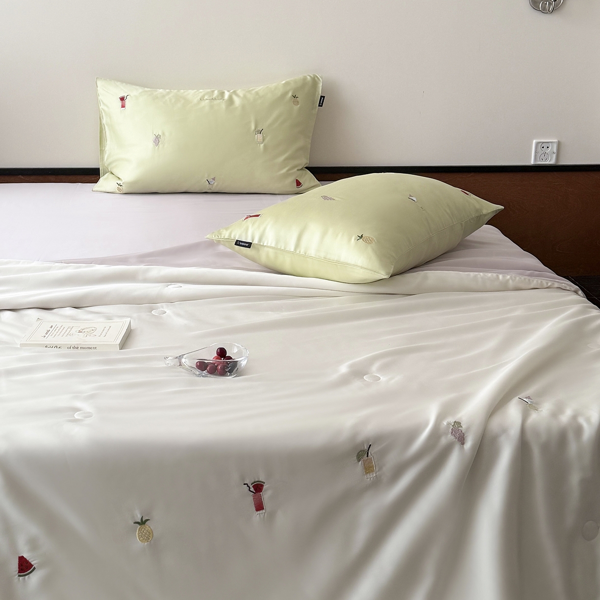 91家纺网 家纺一手货源 找家纺 鹿班家居 2026夏季新品60S兰精天丝刺绣夏被系列-夏日缤纷（标准会员-20元） 夏日缤纷-绿白紫