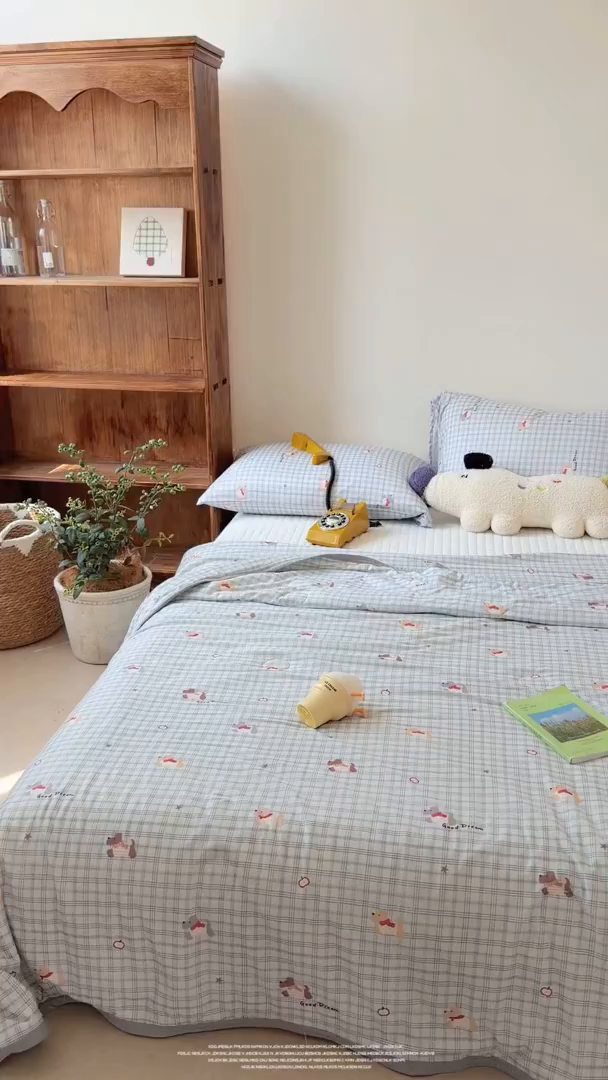 91家纺网 家纺一手货源 找家纺 桃子家居 2026新款A类卡通小清新印花高品质牛奶丝软糯针织棉包边夏被系列 针织棉-奶蓝小狗