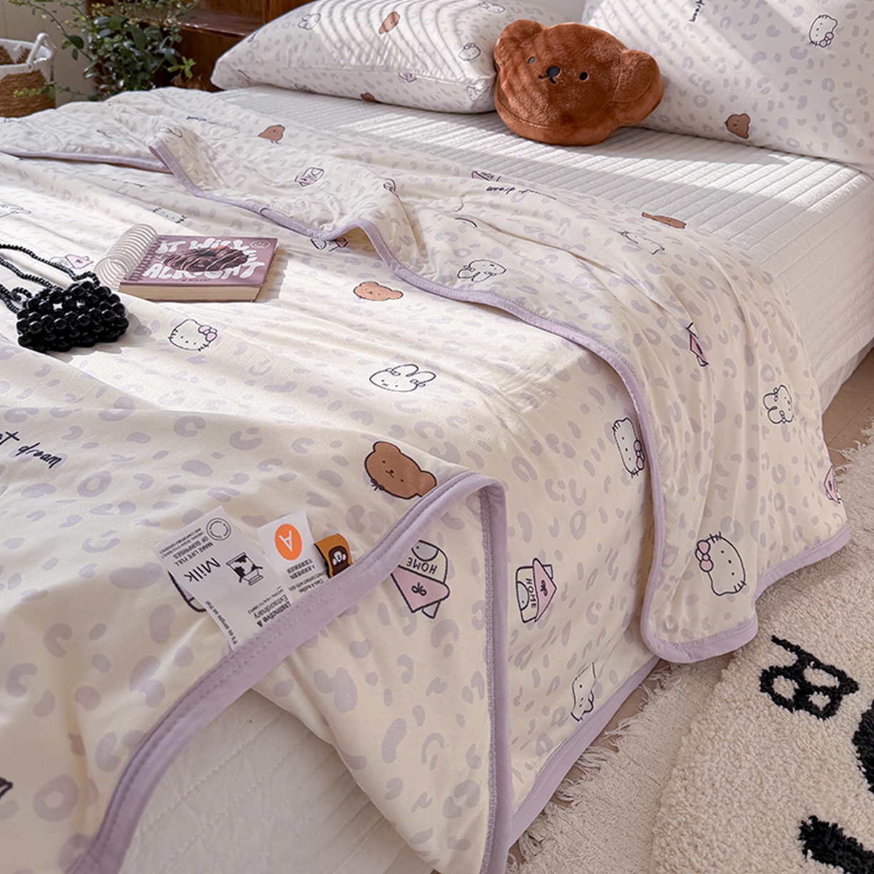 91家纺网 家纺一手货源 找家纺 桃子家居 2026新款A类卡通小清新印花高品质牛奶丝软糯针织棉包边夏被系列 针织棉-紫梦乐园