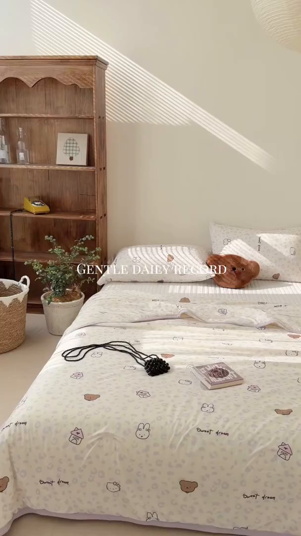 91家纺网 家纺一手货源 找家纺 桃子家居 2026新款A类卡通小清新印花高品质牛奶丝软糯针织棉包边夏被系列 针织棉-紫梦乐园