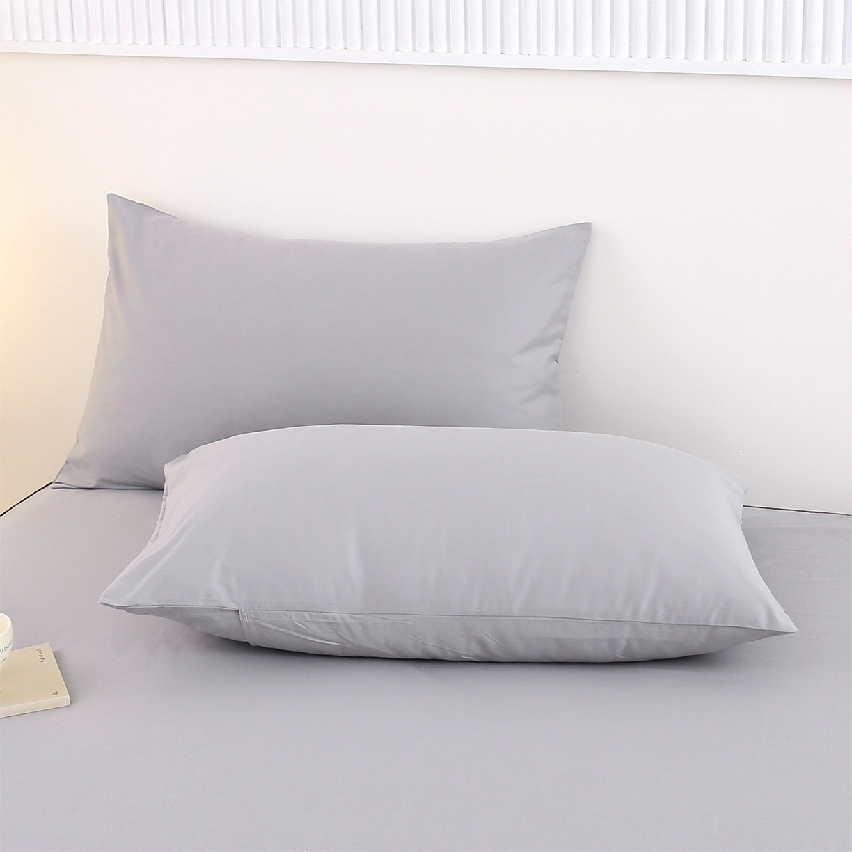 91家纺网 家纺一手货源 找家纺 乐逸家纺 2026新款斜纹全棉100%高支高密40支精美刺绣款单层床笠三件套一见倾心系列 一见倾心-浅灰