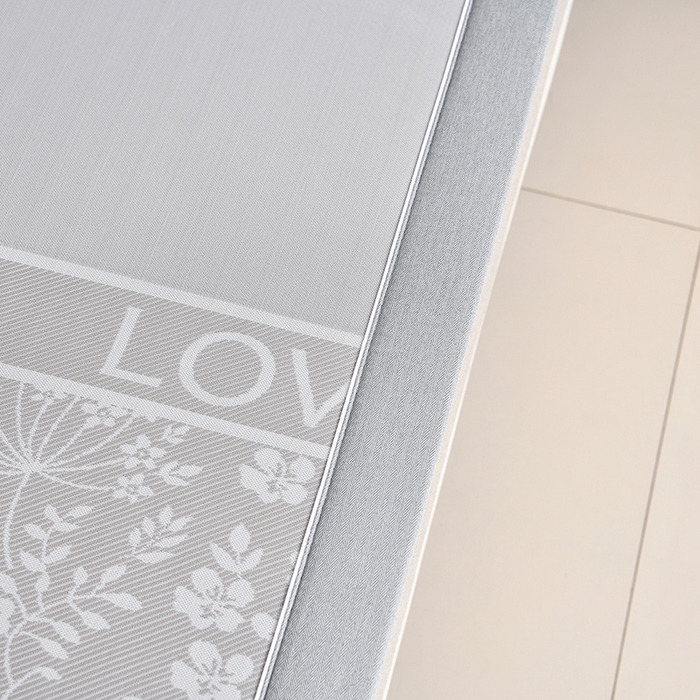 91家纺网 家纺一手货源 找家纺 小牛席业 2026春夏新款【实拍风格】PE凉感小碎花提花冰丝席 香槟