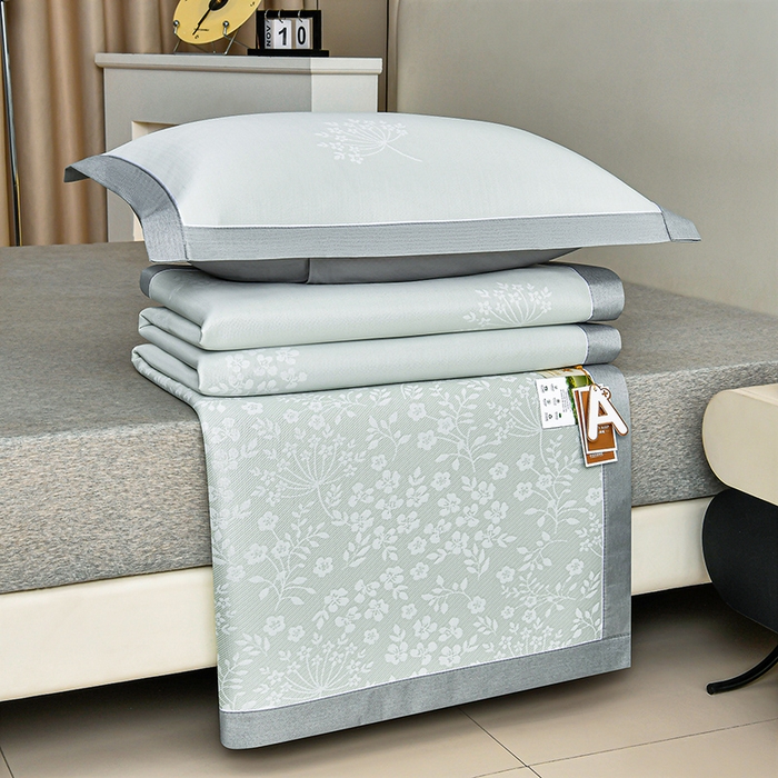 91家纺网 家纺一手货源 找家纺 小牛席业 2026春夏新款【实拍风格】PE凉感小碎花提花冰丝席 抹茶