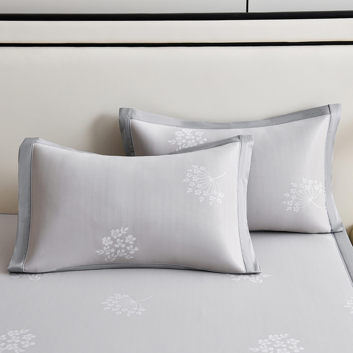 91家纺网 家纺一手货源 找家纺 小牛席业 2026春夏新款【实拍风格】PE凉感小碎花提花冰丝席 香槟