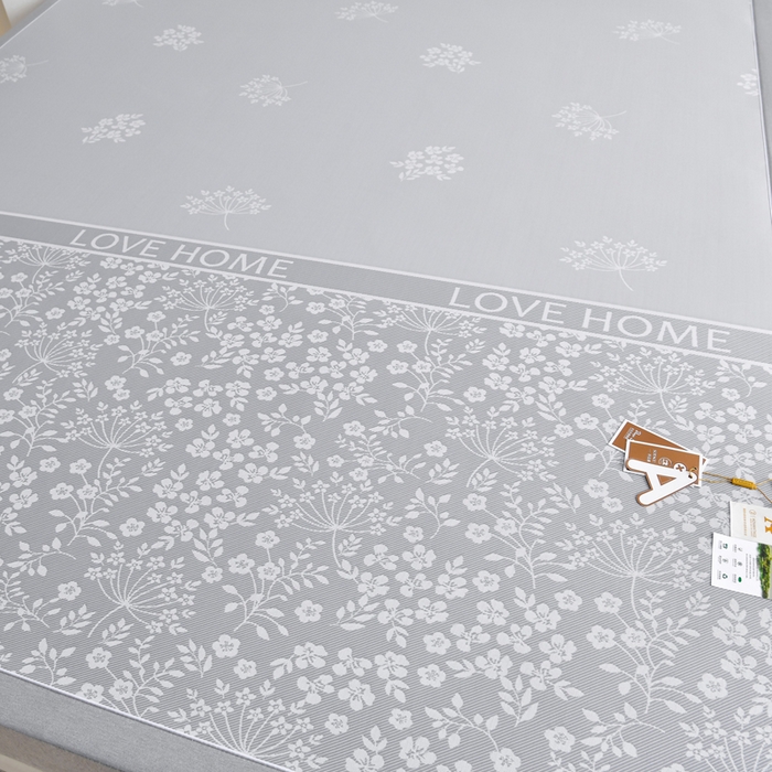 91家纺网 家纺一手货源 找家纺 小牛席业 2026春夏新款【实拍风格】PE凉感小碎花提花冰丝席 灰色