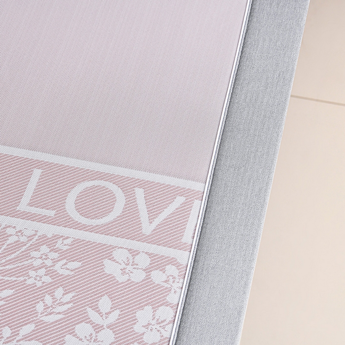 91家纺网 家纺一手货源 找家纺 小牛席业 2026春夏新款【实拍风格】PE凉感小碎花提花冰丝席 粉色