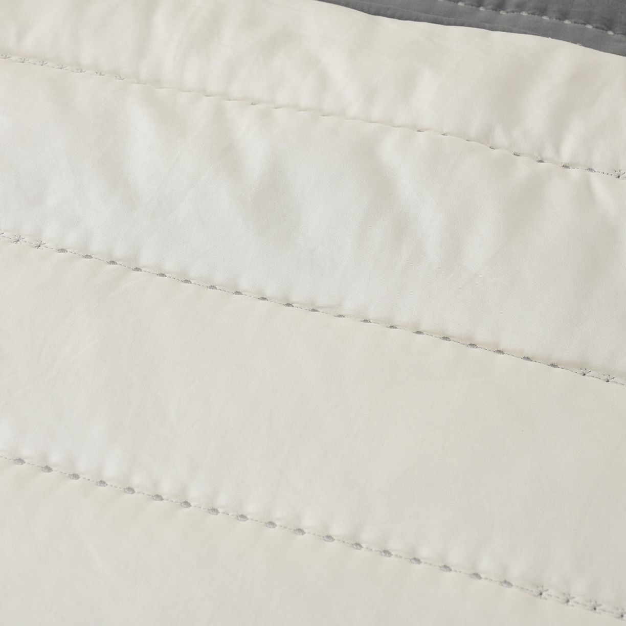 91家纺网 家纺一手货源 找家纺 推推家纺 2026新款水洗棉床盖夏被四件套 蝴蝶-灰色