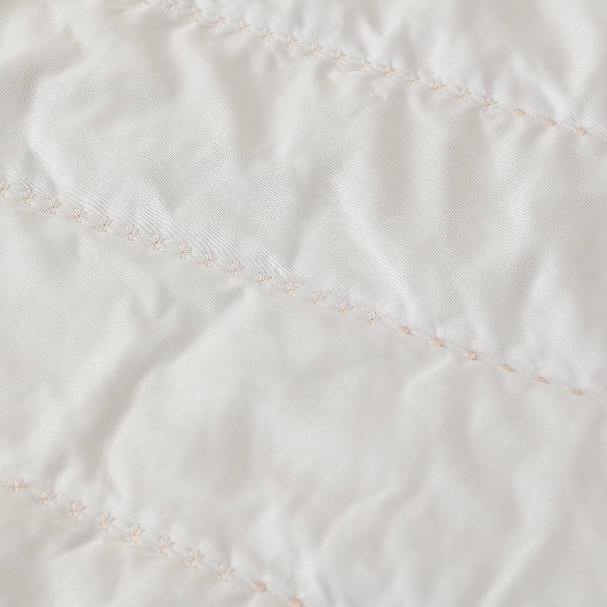 91家纺网 家纺一手货源 找家纺 推推家纺 2026新款水洗棉床盖夏被四件套 蝴蝶-灰色