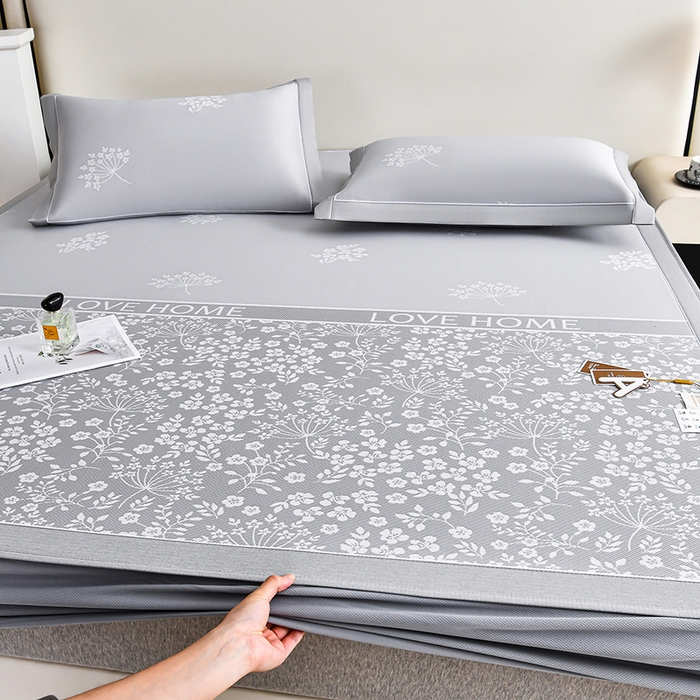 91家纺网 家纺一手货源 找家纺 小牛席业 2026春夏新款【实拍风格】PE凉感小碎花提花冰丝席凉席席子（床笠款） 灰色