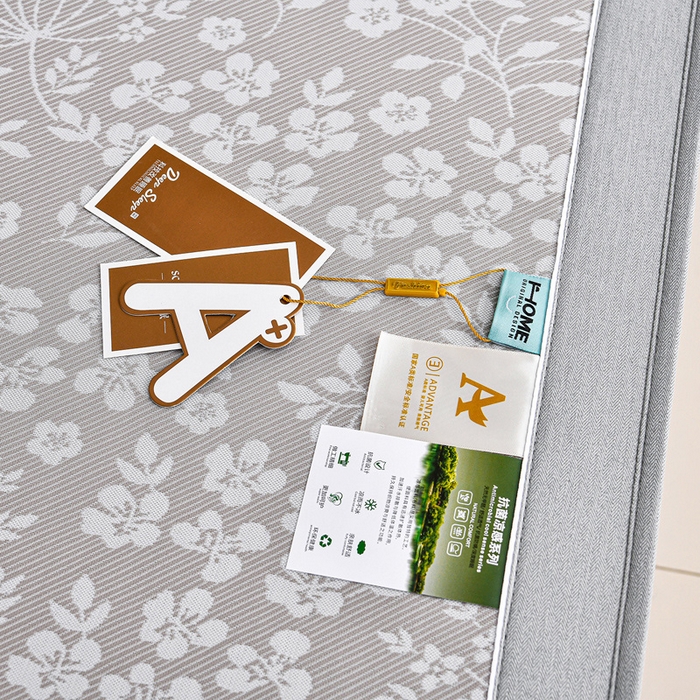 91家纺网 家纺一手货源 找家纺 小牛席业 2026春夏新款【实拍风格】PE凉感小碎花提花冰丝席凉席席子（床笠款） 香槟